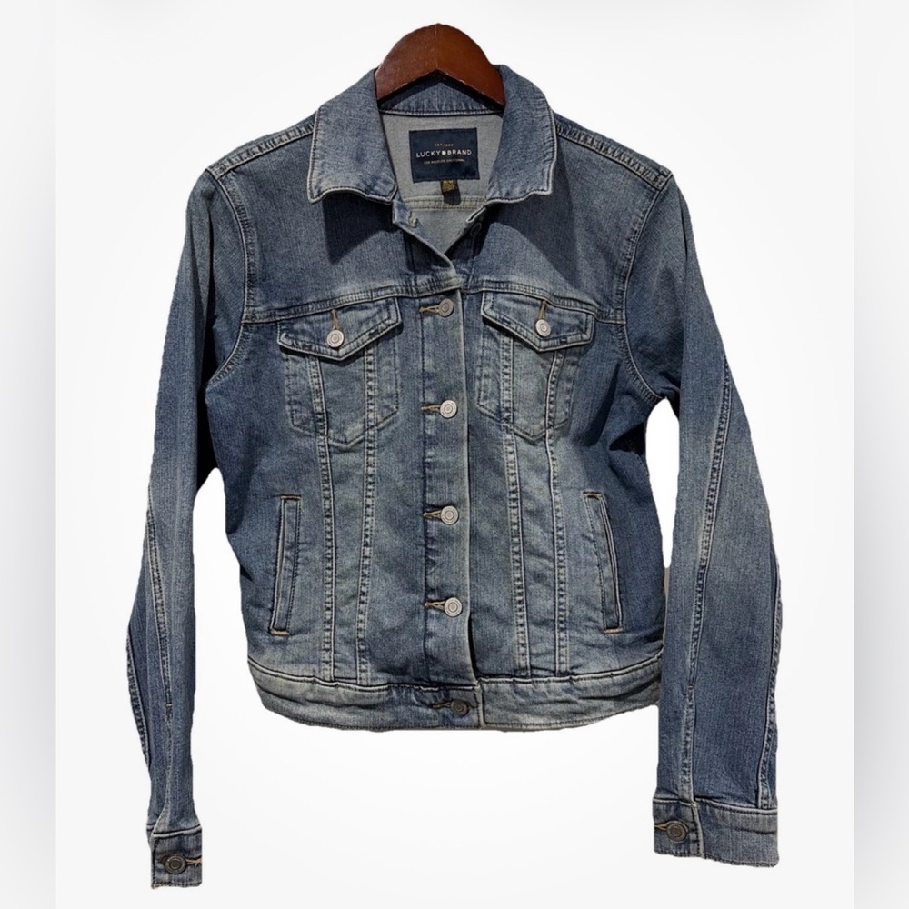 Lucky Brand Tomboy Trucker size Medium Classic Blue Jean Jacket